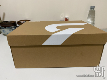 国货之光小鲶1.0跑鞋业余跑友开箱分享