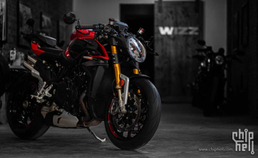 MV Agusta Brutale1000RR-工业美学的暴力花瓶