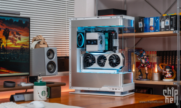 悬浮熊猫——华硕 ROG X870E APEX+撼讯 RX9070XT 夜岚+追风者EVOLV X2 装机分享