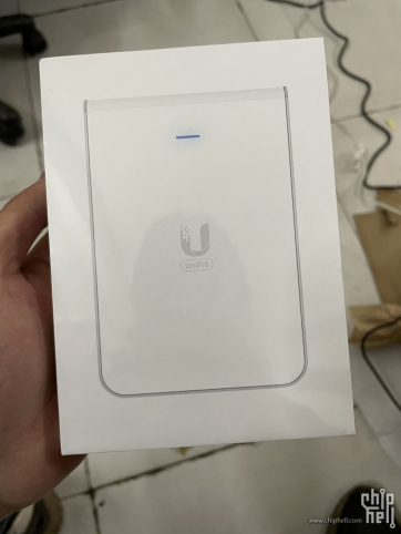 UniFi Wi-Fi 6 无线接入点 - U6-IW-US-EA 随手开箱