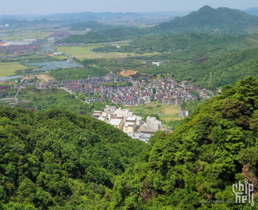 登高望穷山恶水