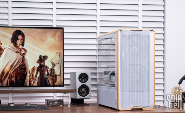 木质科技美学，技嘉 X870E AERO X3D WOOD & 联力 L217 装机展示