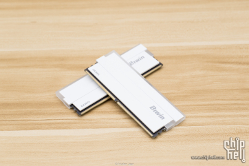 买了一套佰维DW100 6000MHz C28 24G x2：简单评价一下
