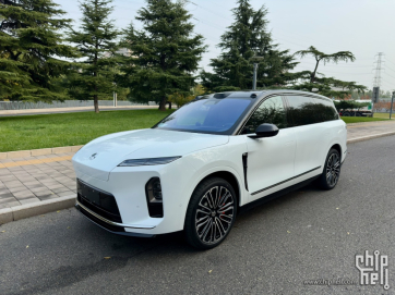 一辆几乎完全满足需求痛点的车-蔚来ES8红白签名版