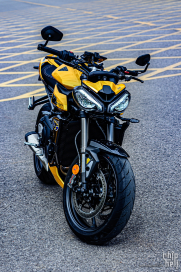 公升之下我无敌，凯旋Street Triple 765RS