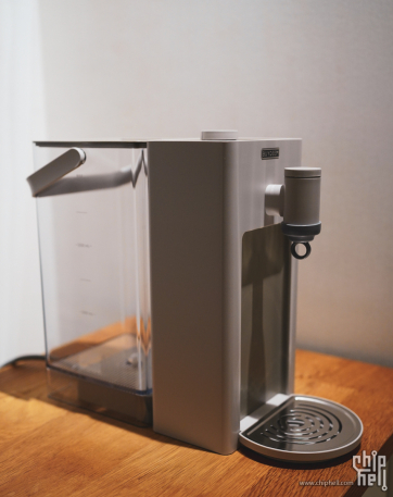 一台即热饮水机：北鼎 S903