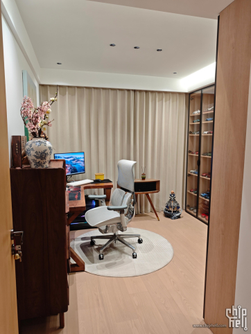 一个中年男人的快乐屋