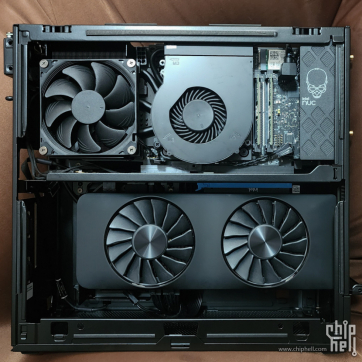 猛禽峡谷 x Intel Arc A770 x 黑色猫扇完全体
