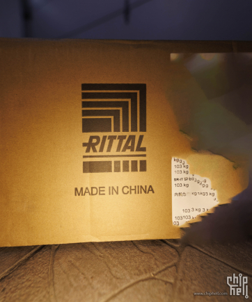 开箱一个可能是全网首发的重量级产品--RITTAL配电箱