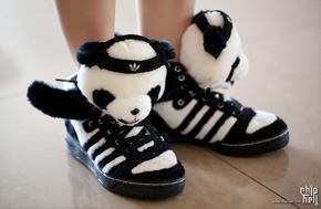 Adidas阿迪达斯三叶草熊猫限量乱入