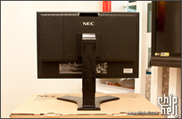 NEC 2490WUXI2 粗糙开箱作业