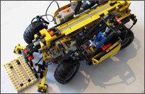 [模型]与女王一起完成——LEGO Technic科技系列 伸缩机械手8295