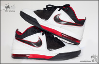 CHH专用红黑骚包配色  NIKE AIR MAX 詹姆斯使节4 篮球鞋