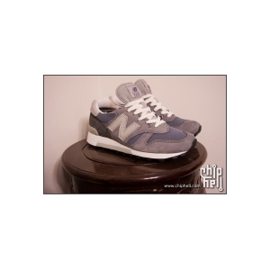 最接近鞋王的平民选择【NEW BALANCE 1300DB】开箱