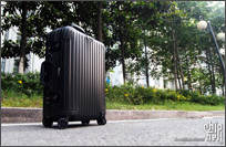 女王的礼物，迟到的伪开箱 RIMOWA Stealth 920.52.01.4标准登机箱