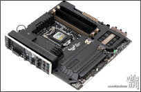 装甲狮鹫！ASUS GRYPHON Z87开箱