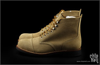 两双鞋：工作靴Bape Railroad Boots+帆布鞋CDGxLewisLeather