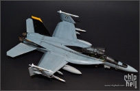 超级大虫海盗F/A-18F SUPER HORNET 1:48