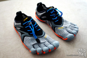 归真返璞、欲速不达——Vibram V-run 超轻量五指鞋