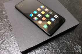 看到iPhone X的定价，我默默地买了个小米MIX2...