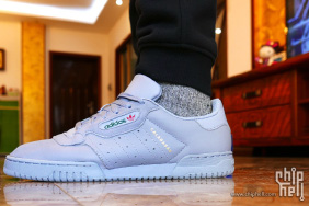 YEEZY POWERPHASE GREY 灰色控