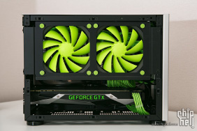 「 GREEN. 」给 Ncase M1 的一抹绿