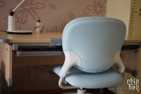 拥有自己的书桌和椅子，开箱Okamura Techno Kids Chair Stella