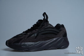 Yeezy700v2 Vanta 黑魂