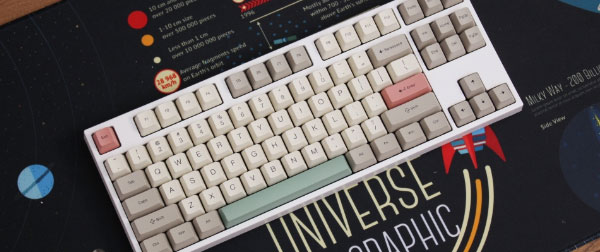 平民客制化玩法——87三模热插拔套件的复古键盘方案