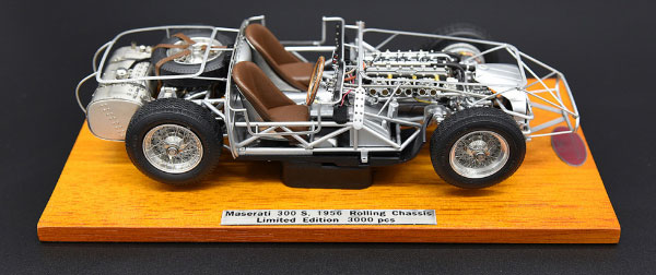 难以抵抗的机械浪漫：CMC 1:18 Maserati 300S 骨架版