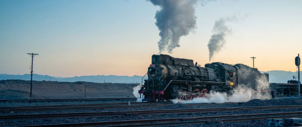 疫情期间的新疆之行，再看一眼吞云吐雾的蒸汽机车