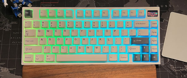 Keydous新品 NJ81-TTC金粉轴V2版本机械键盘首发开箱体验